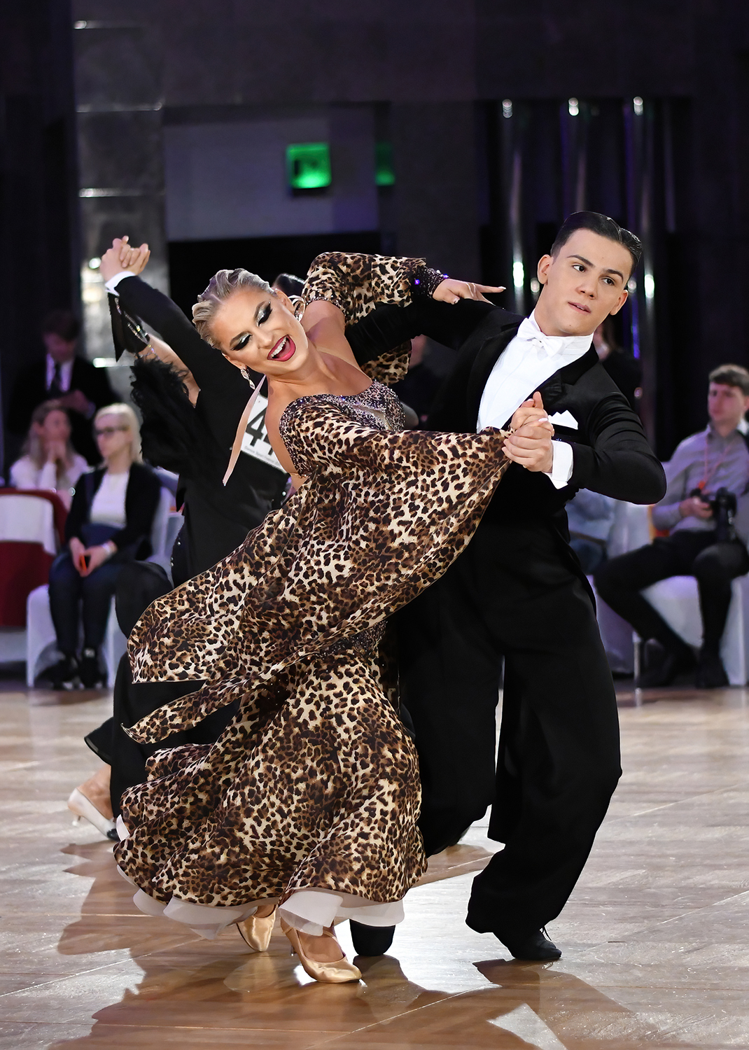 Glanzvoller Abschluss in Bremen: Bremer Paare stark beim Finale des Dance Sport Festivals